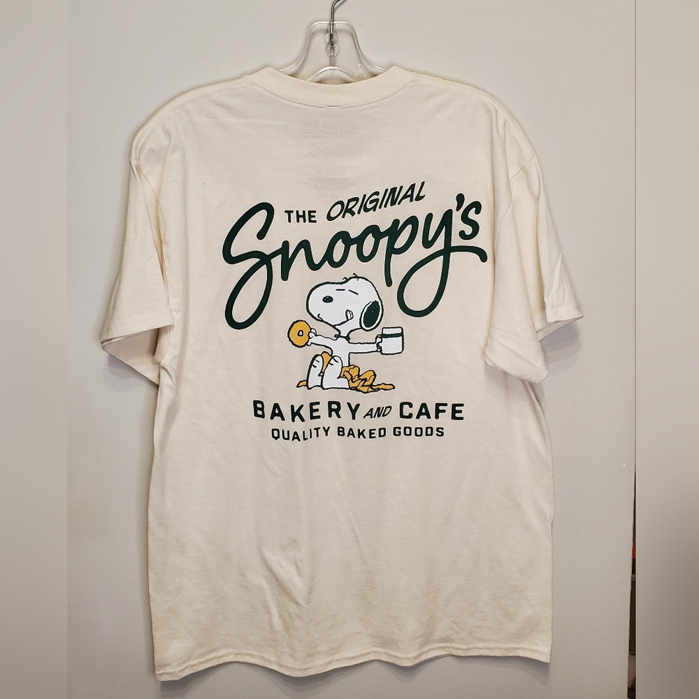 180. NWOT - Peanuts Snoopy's Cafe T-Shirt - Picture 3 of 4